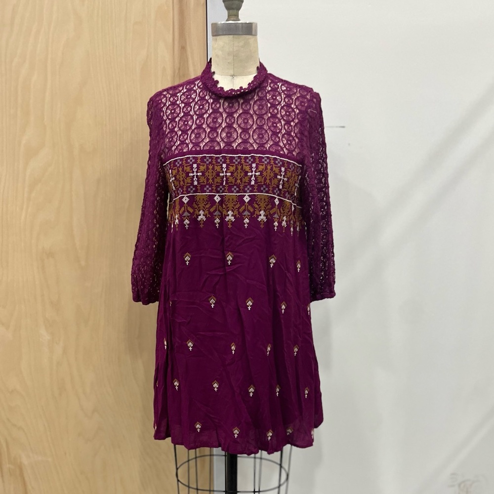 Dress - Picture 2 of 3